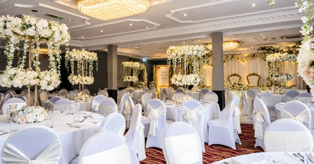 10 Questions to Ask Before Booking a Wedding Venue